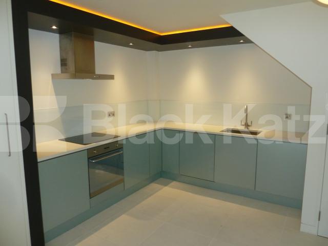 			New Instruction, 1 Bedroom, 1 bath, 1 reception Mews House			 Penton Street, Angel